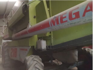 CLAAS Mega 218 hububat hasat makinesi