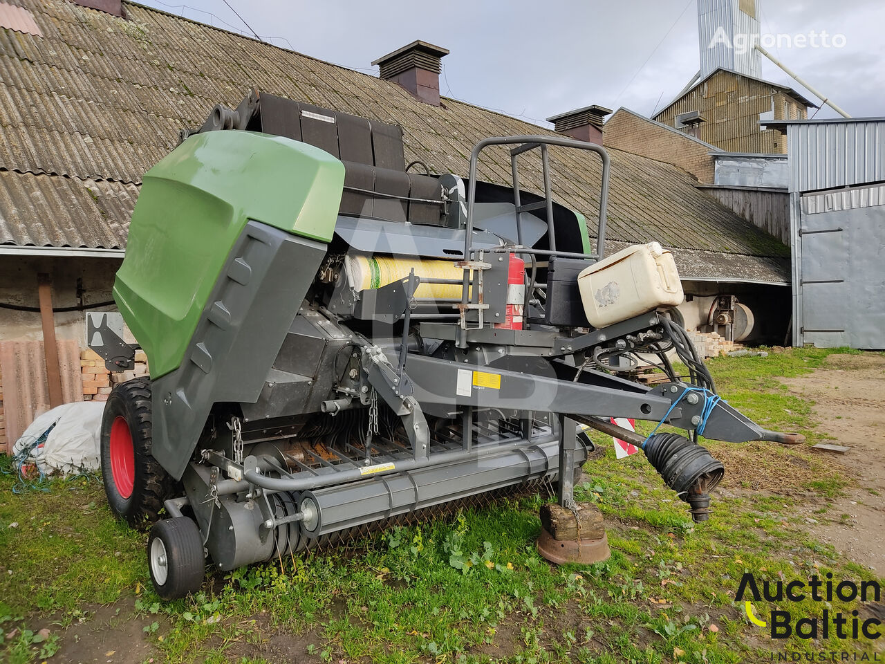 Fendt Rotana 180V Xtracut silindirik balya makinesi